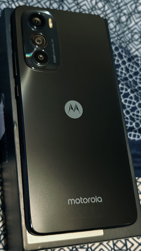 Motorola Edge 30 Dual Sim, Libre De Fabrica, 8/128 + Fundas Originales De Regalo (Usado)