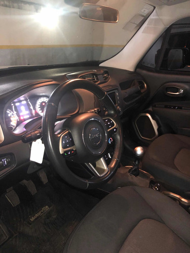 Imagen 6 de 7 de Jeep Renegade 2016 1.8 Sport Plus