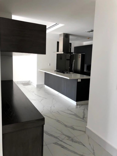 Imagen 7 de 11 de Departamento Con Ubicación Excelente.