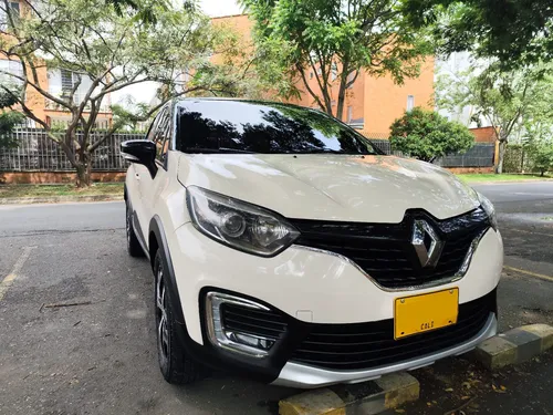 Renault Captur 2.0 Intens Automática