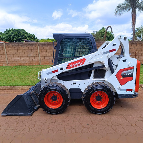 Mini Carregadeira Bobcat S530 - Ano 2014
