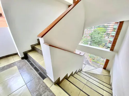 Apartamento En Venta En Laureles. Cod V4384