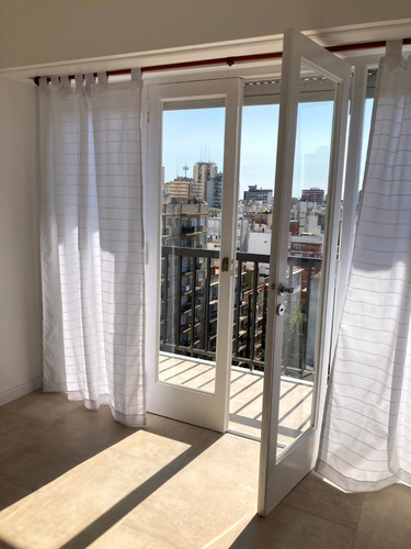 Imagen 2 de 15 de Departamento De 2 Ambientes C/dependencia De Servicio