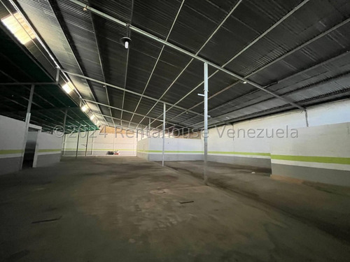 Amplio Galpon En Alquiler Zona Industrial Luz Trifasica Pozo De Agua Altura Porton 5 Metros Entrada Gandola Carga Pesada Estef 25-2261