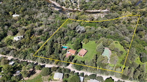 Anisacate - A La Venta 1.7 Hectárea - Con 100 Metros De Costa De Río - Casa 3 Dormitorios - Escritura - Sierras De Córdoba