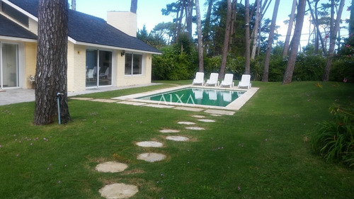 Casa En Punta Del Este, Mansa- Ref: 312