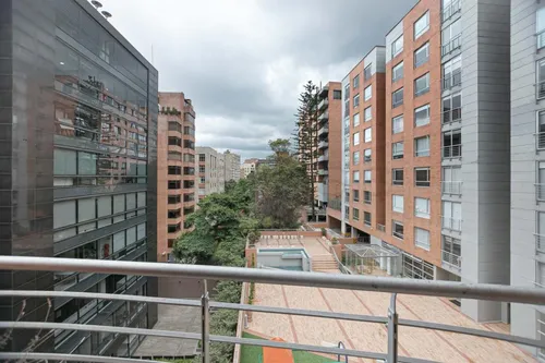 Apartamento En Arriendo En Los Rosales. Cod A3073