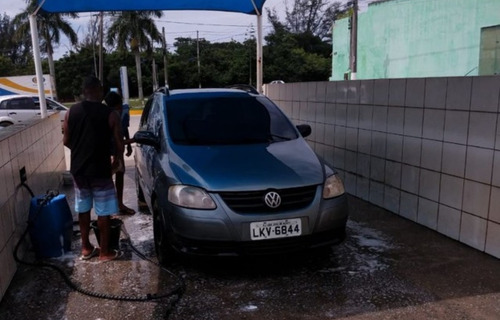 Imagem 3 de 4 de Volkswagen Spacefox 2009 1.6 Sportline Total Flex 5p
