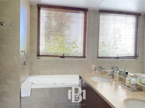 Imagen 10 de 13 de Departamento En Venta De 3 Dorm. En Las Condes