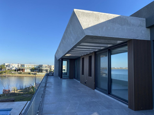 Casa A Estrenar Puertos Del Lago Barrio Marinas Escobar