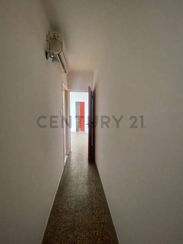 Venta Ph En La Plata 19 E 32 Y 33