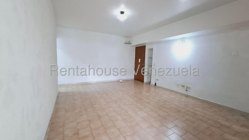 Oportunidad De Alquilar Céntrico Y Cómodo Apartamento En Los Chaguaramos - Mls #25-24036 - Jca