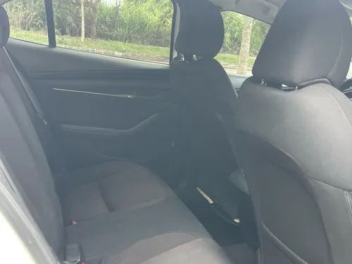 Mazda 3 2.0 Touring