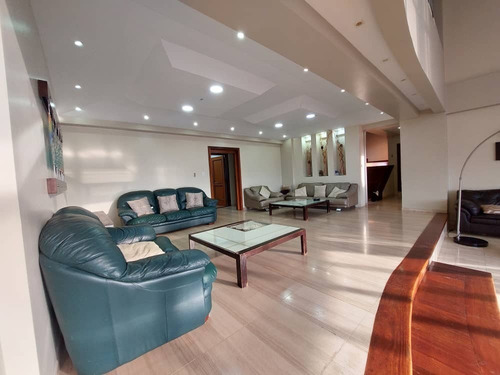 Imagen 14 de 26 de Fernando Guerrero Vende Penthouse En Res. Lexcellent