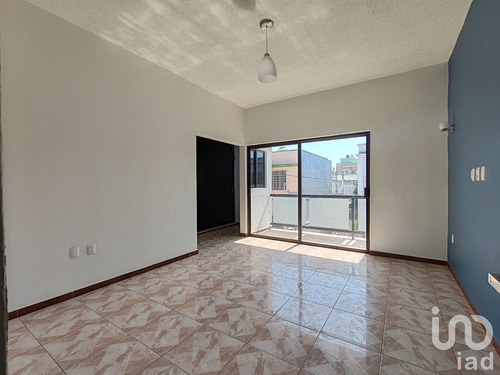 Venta Casa 5 Ambientes Ricardo Flores Magón