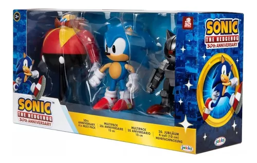 Kit com os três bonecos, Sonic com 30 cm e os menores com 20 cm.