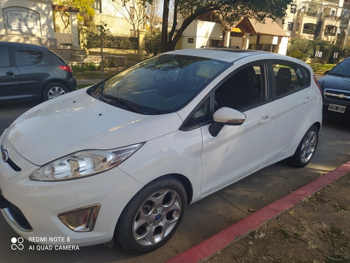 Imagen 1 de 15 de Ford Fiesta Titanium 1.6
