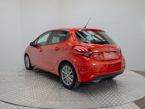 Peugeot 1.2 Signature 1.2 Puretech 82 Mt 208