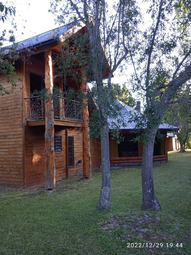 Casa En Arriendo De 3 Dorm. En Pucón