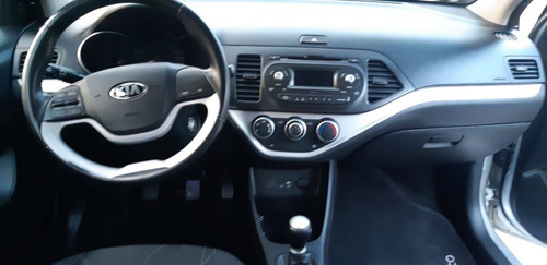 Imagem 9 de 10 de Kia Picanto 1.0 Ex 12v Flex 4p Manual