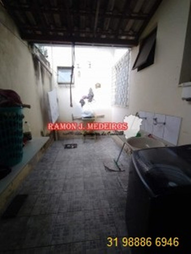 Imagem 20 de 24 de Bairro Copacabana Excelente Casa Colonial Geminada 2qts Sendo 1 Suíte Próximo Av. Central/portugal Em Bhte-mg