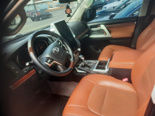 Toyota Landcruise 2011