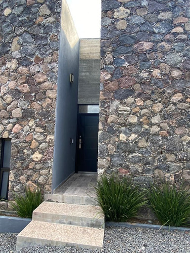 House For Sale In Los Senderos, San Miguel De Allende