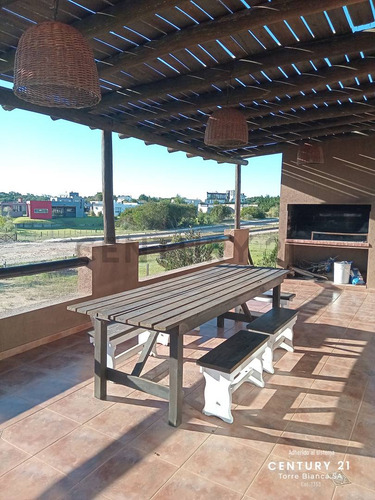 Venta De Casa Costa Esmeralda - Pinamar