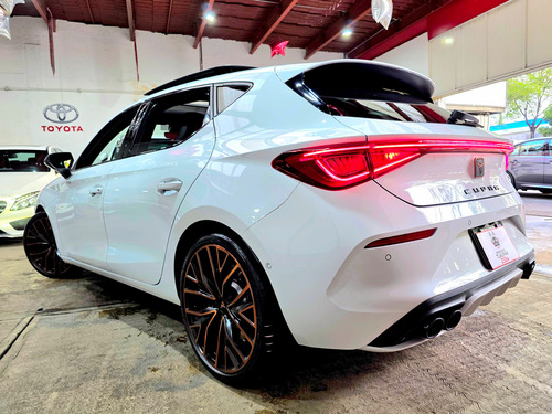 Cupra Leon 300Hp