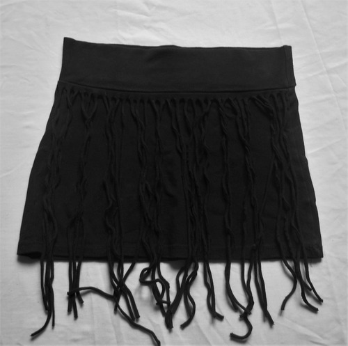 Pollera Minifalda Negra Elastizada Con Flecos