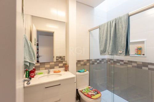 Casa Em Ipanema Com 3 Dormitórios - Lu431576