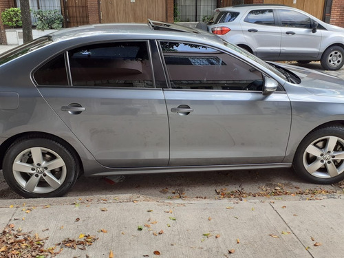 Volkswagen Vento 2.5 Luxury 170cv