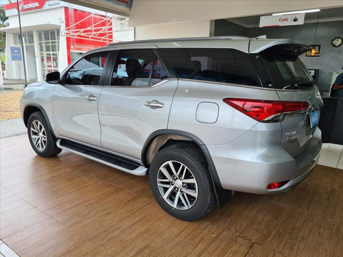Imagem 7 de 13 de Hilux Sw4 2.8 Srx 4x4 16v Turbo Intercooler Diesel 4p Autom