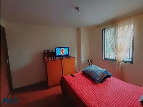 Buen Acceso Con Buena Iluminación(mls#247571)