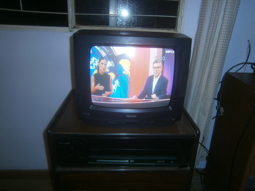 Tv 14 Philips Estereo Con Control Y Mensajeria (Usado)