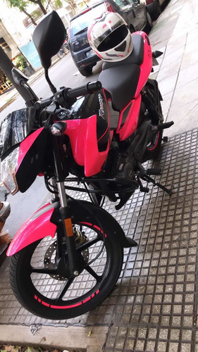 Imagen 4 de 10 de Rouser 125