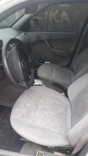 Volkswagen Gol 2000 1.0 16v 5p