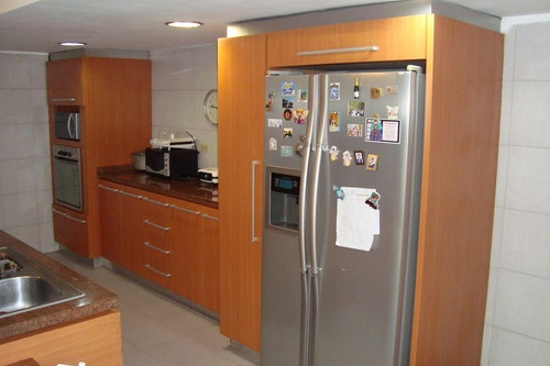 Imagen 8 de 16 de Hermosa Casa Mùltinivel En Venta Prados Del Este Mls #21-894