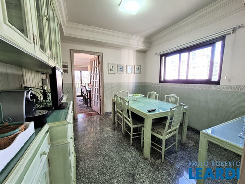 Imagem 10 de 15 de Apartamento - Campo Belo - Sp - 638761