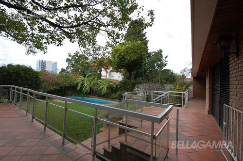Imagen 22 de 29 de Suntuosa Residencia. Excelente Ubicación.