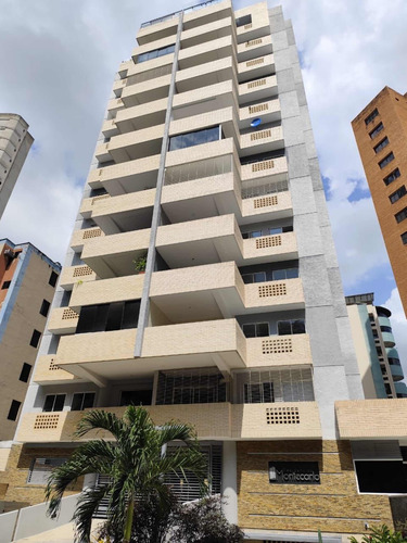 Se Alquila Apartamento Amoblado En Chimeneas Res Montecarlo