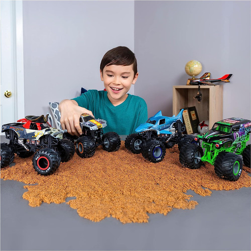 True Monster Jam Oficial 1:24 Grave Digger