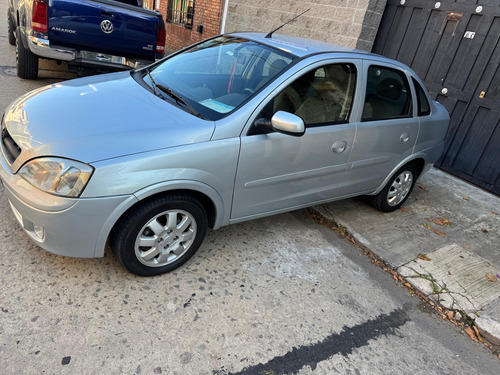 Chevrolet Corsa 1.8 Gl Aa Dh 4P