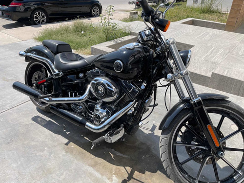Imagen 2 de 5 de Harley Davidson Breakout