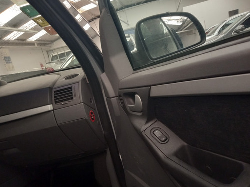 Imagen 20 de 22 de Chevrolet Meriva Gls 1.8 Sohc Financio