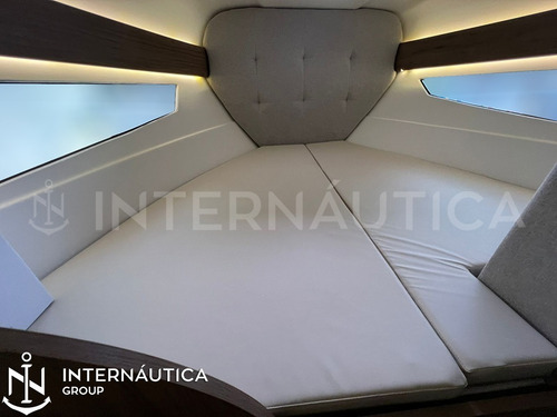 Imagem 12 de 14 de Solara 330 Targa 2021 Phantom Schaefer Focker Solara Trit