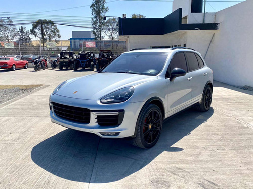 Porsche Cayenne 4.8 Turbo Tiptronic At