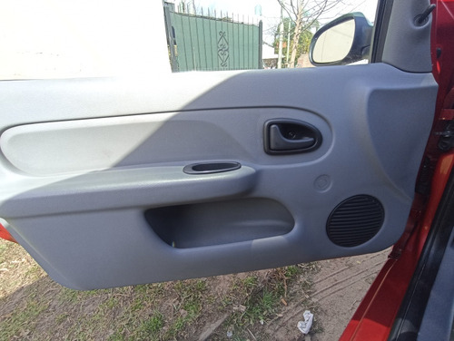 Renault Clio 1.2 Campus Pack Ii 75cv
