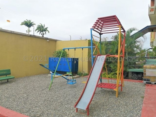 Imagen 22 de 30 de Apartamentos En Venta En Av Rotaria Barquisimeto, Lara 22-8096 Romer Gonzalez Profesional Inmobiliario Renta House