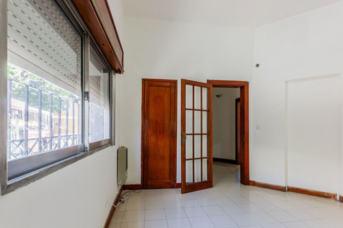 Venta 2 Ph Independientes En Lote Propio. Pompeya.